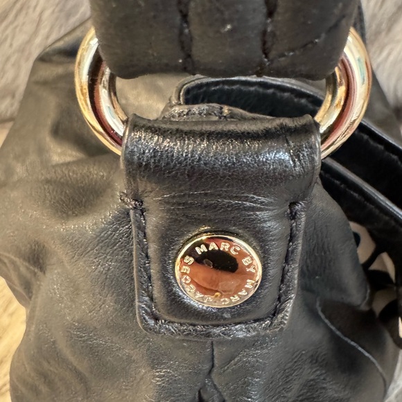 Marc by Marc Jacobs Chic Black Leather Shoulder Bag - Picture 9 of 13